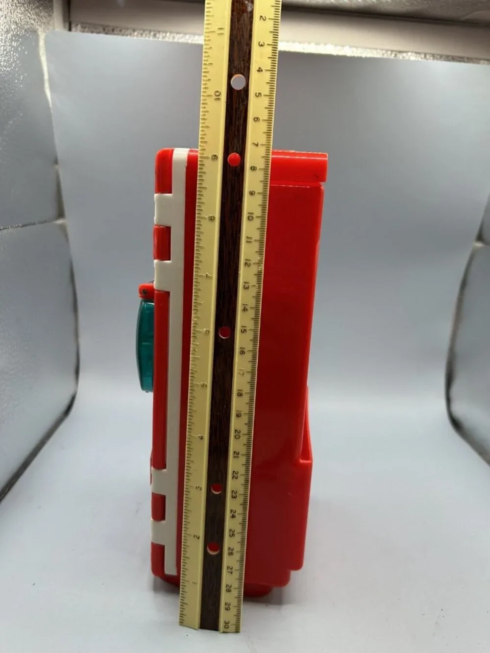 Play-Doh Red Refrigerator Press And Mold Toy Hasbro 2004